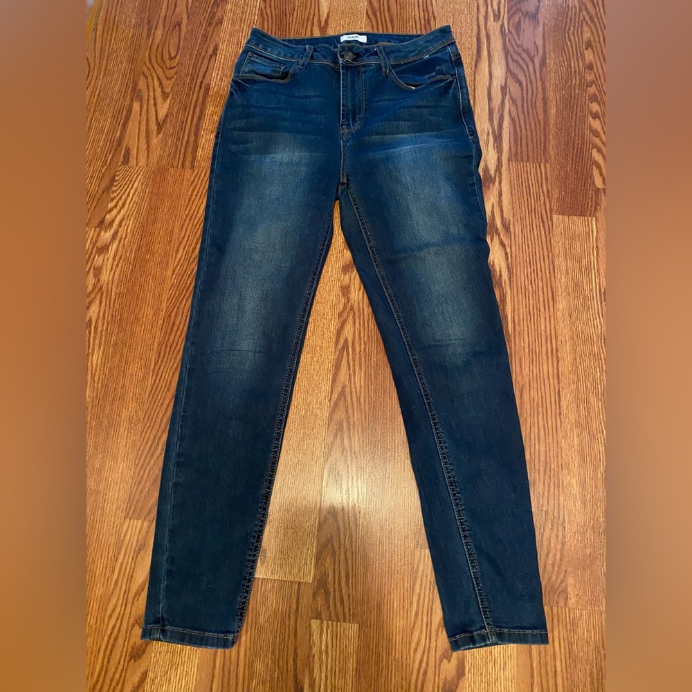 Kensie jeans size 6/28 skinny jeans